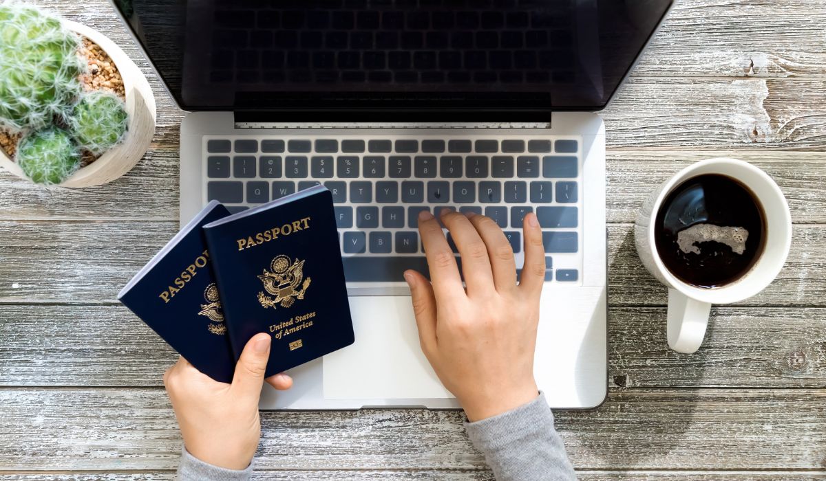 Americans are once again able to renew their passports online