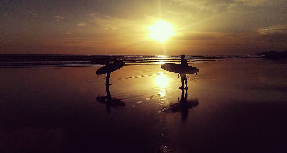 traveling lifestyle surfing in morocco